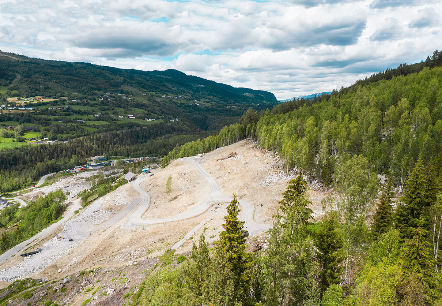 Anders Medhus - for Petterbråten Panorama og Hallingdal Hytteservice